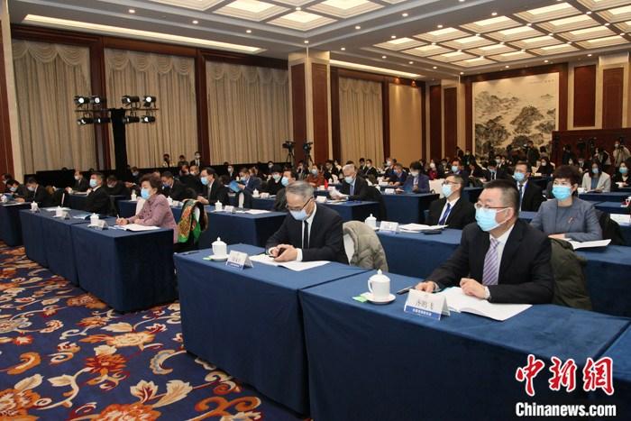 今晚澳门和香港9点35分开什么,的警惕虚假宣传-全面释义、专家解析解释与落实